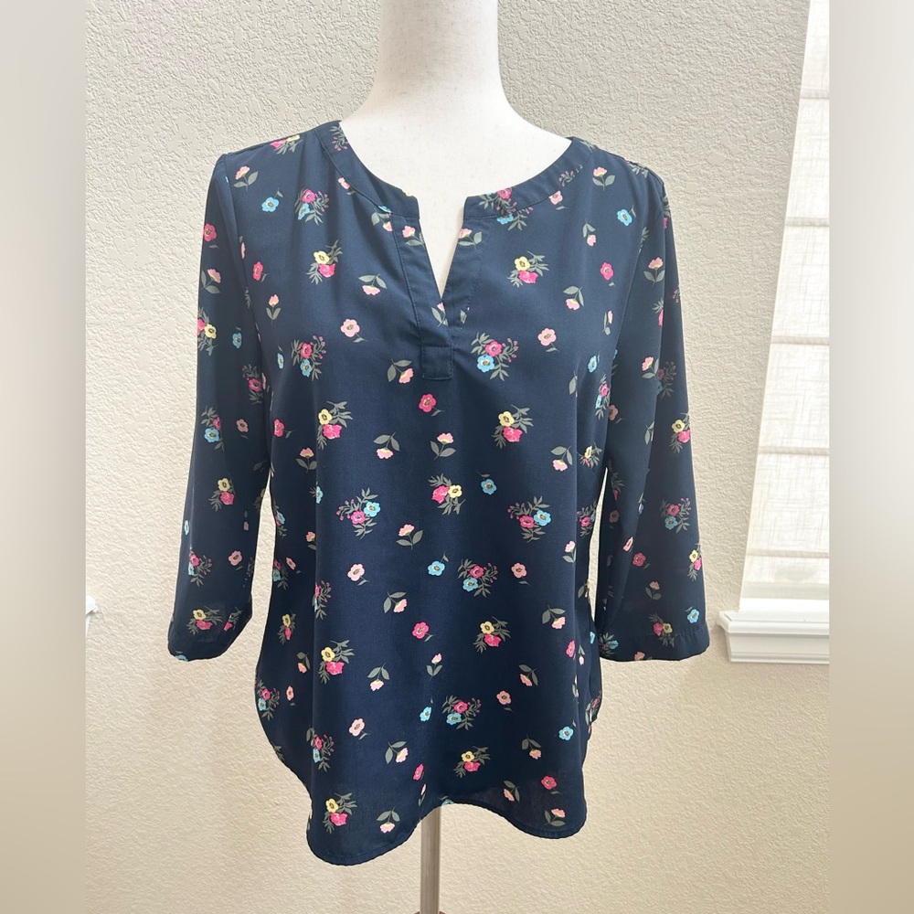 Christopher& Banks Navy Floral Split-Neck Women's Blouse M
